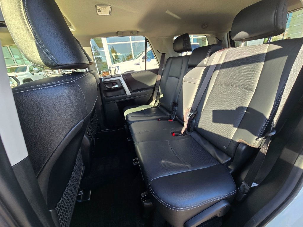 Used 2021 Toyota 4Runner Limited AWD/4WD image 17