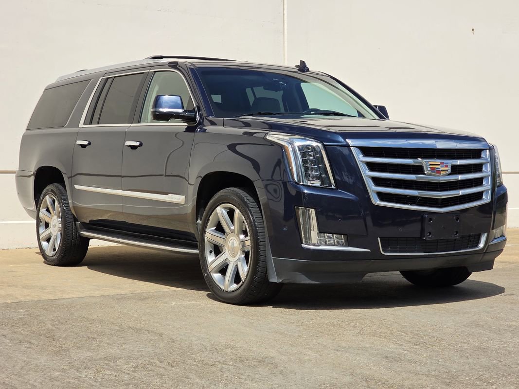Used 2017 Cadillac Escalade ESV Luxury image 6