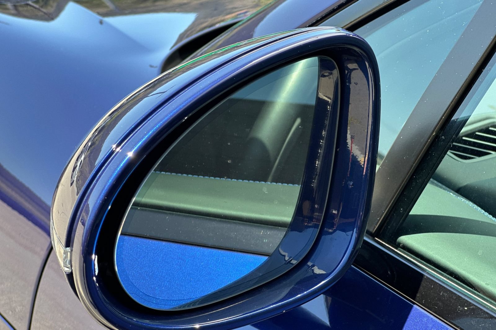 Used 2024 Porsche Macan AWD/4WD image 41