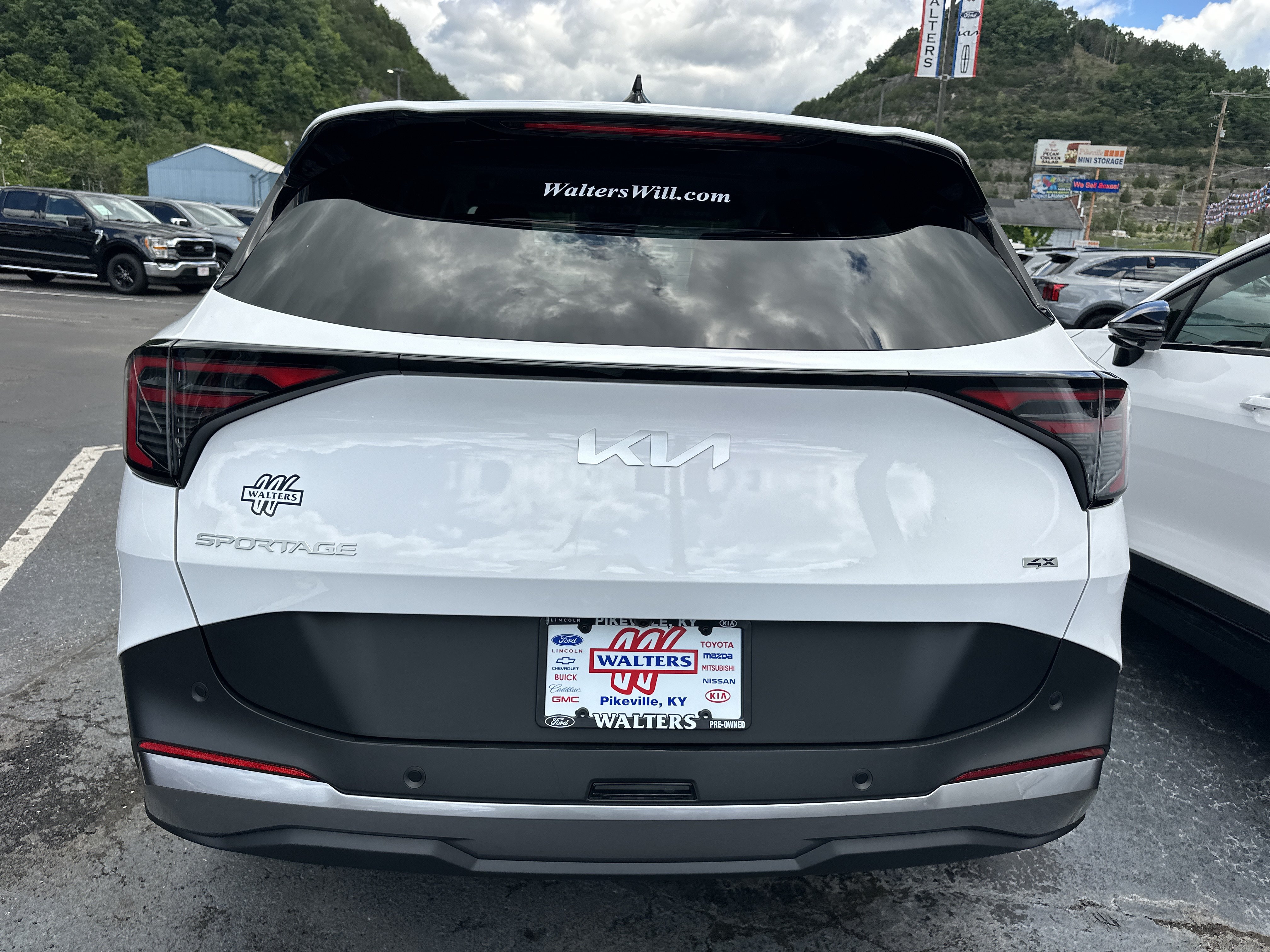New 2026 Kia Sportage LX AWD/4WD image 3