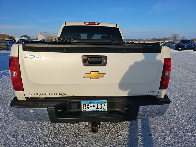 Used 2013 Chevrolet Silverado 1500 LTZ w/ LTZ White Diamond Edition image 4