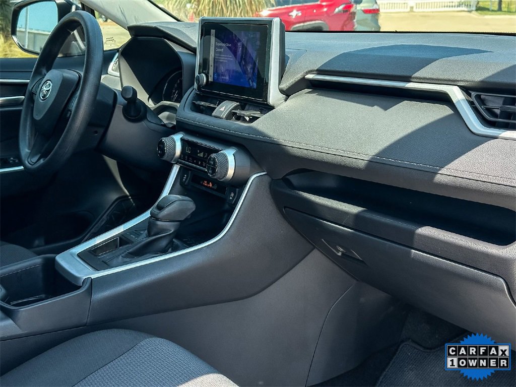 Used 2025 Toyota RAV4 XLE image 21