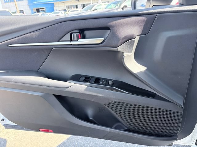 Used 2025 Toyota Camry LE AWD/4WD image 10