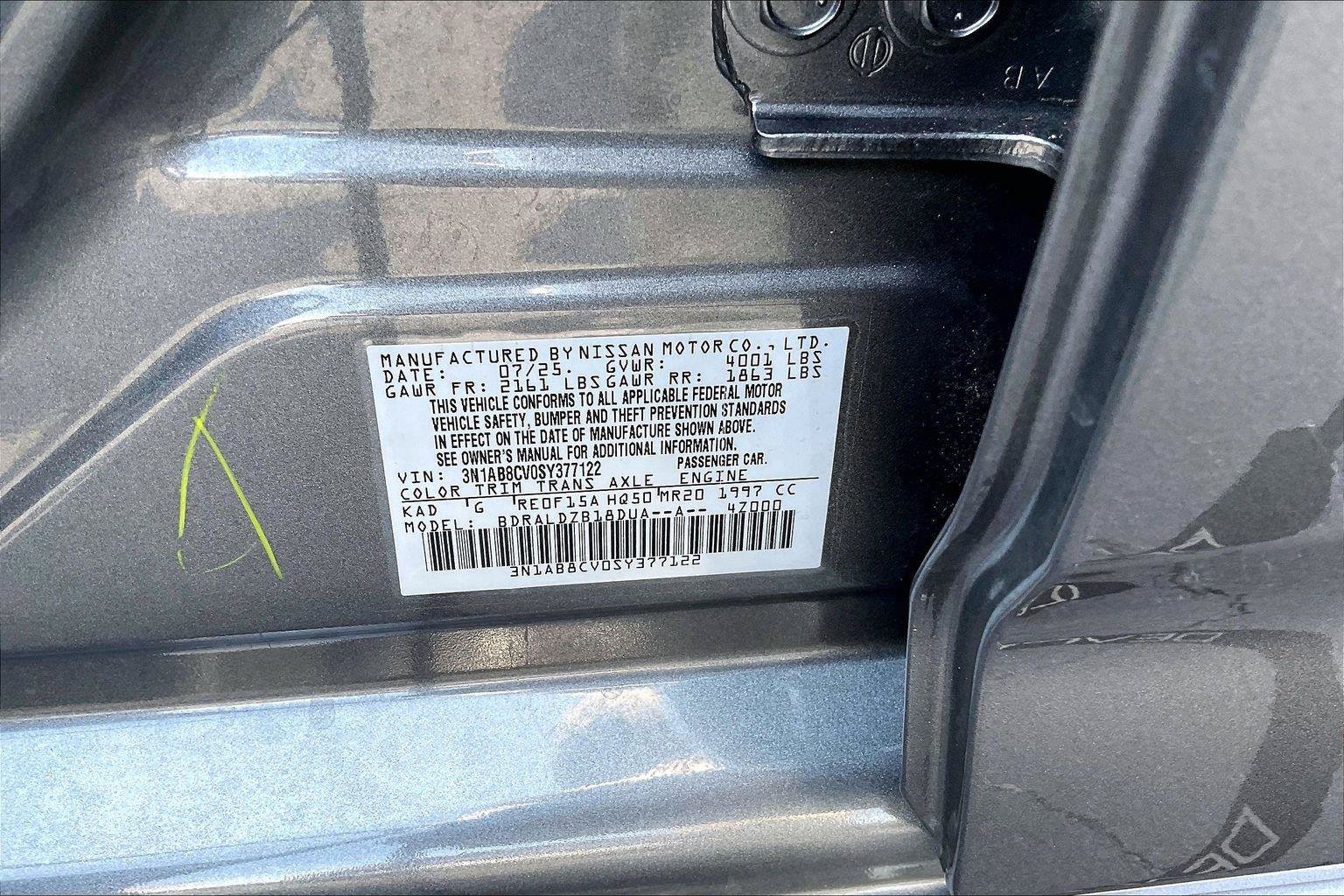 Certified 2025 Nissan Sentra SV FWD image 33