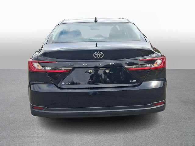 Used 2025 Toyota Camry LE FWD image 5