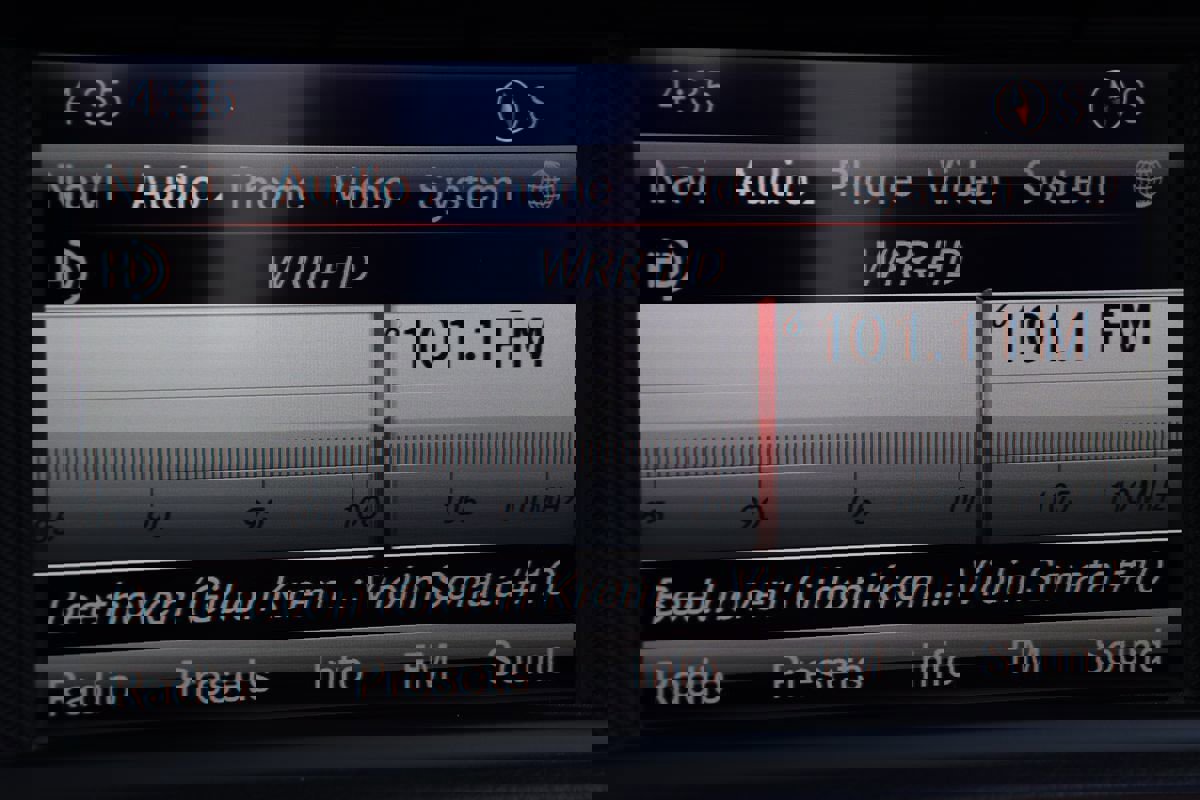 Used 2014 Mercedes-Benz SLK 350 image 23