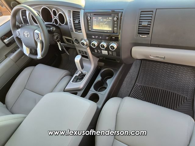 Used 2017 Toyota Sequoia Limited w/ Safety & Convenience Package AWD/4WD image 18