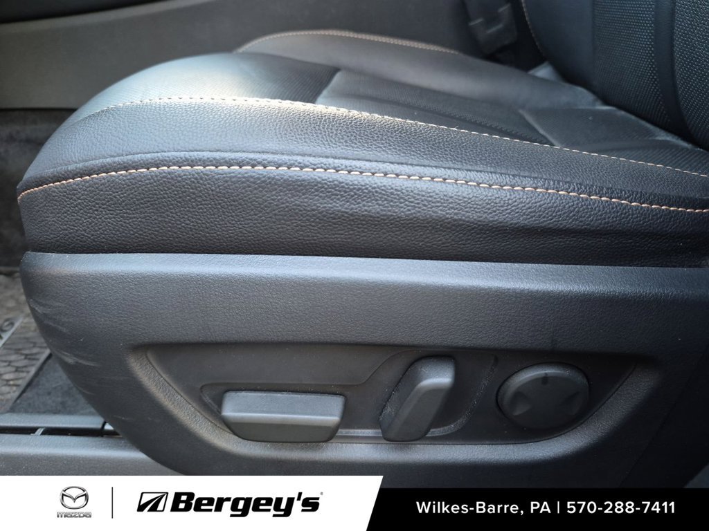 Certified 2025 MAZDA CX-70 Plug-In Hybrid w/ Premium Pkg AWD/4WD image 22