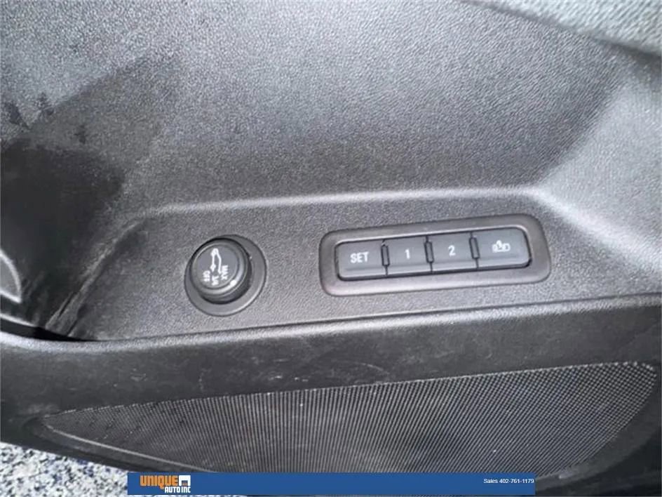 Used 2019 Chevrolet Equinox Premier image 19