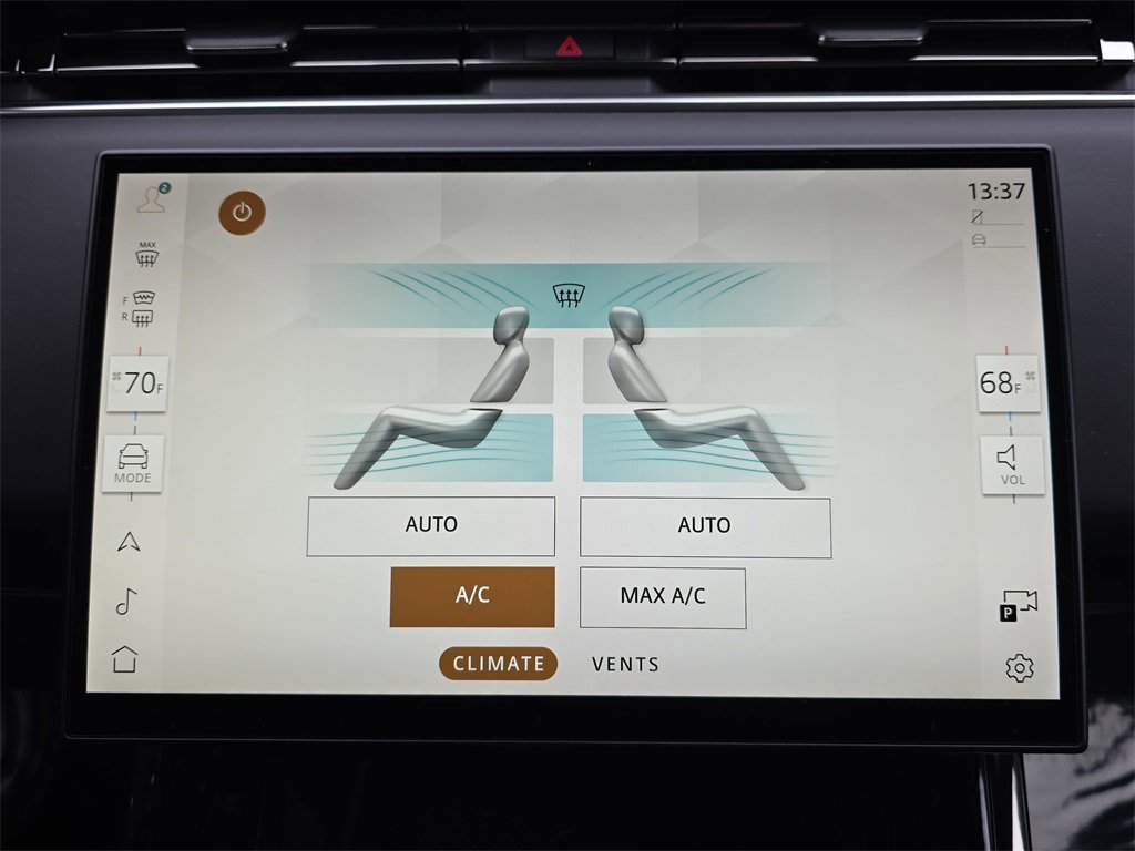 Used 2025 Land Rover Range Rover Sport SE image 27