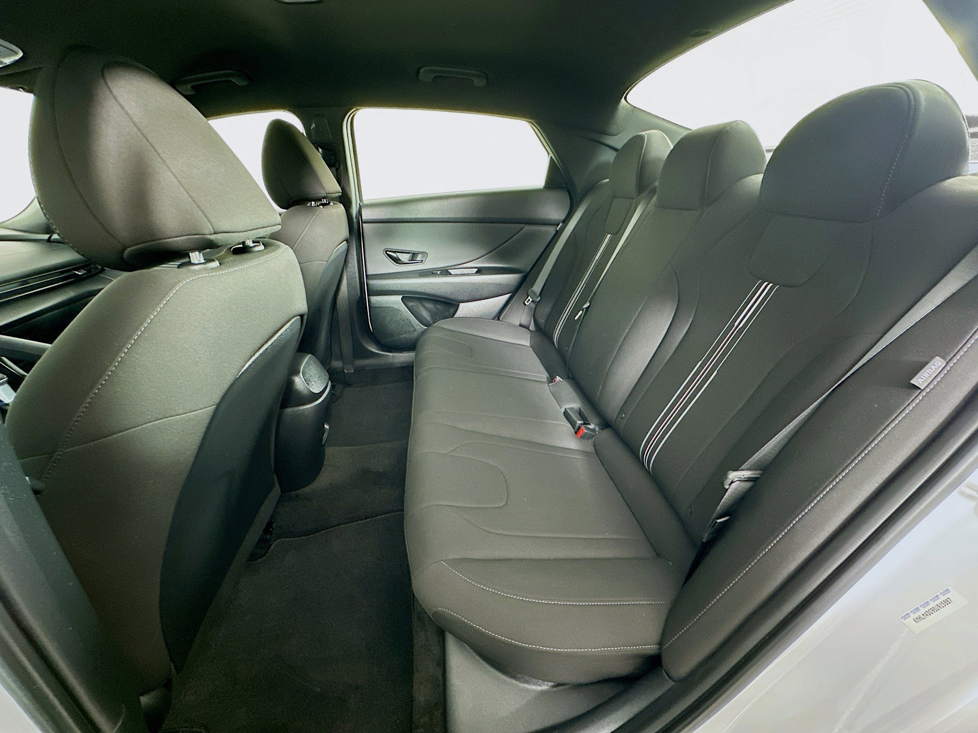 Used 2025 Hyundai Elantra Sport image 26