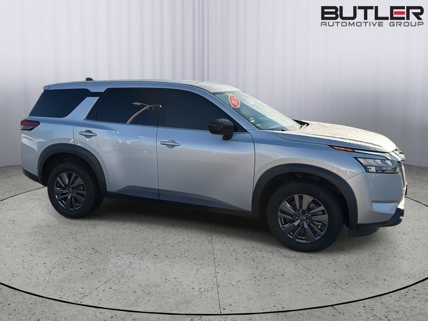 Used 2024 Nissan Pathfinder S AWD/4WD image 7