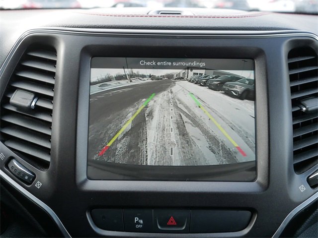 Used 2019 Jeep Cherokee Trailhawk w/ Cold Weather Group image 35