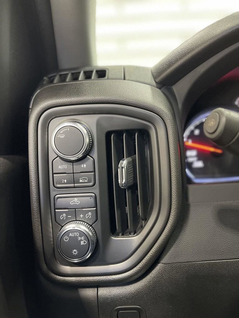 Used 2022 GMC Sierra 1500 Pro w/ Trailering Package image 5