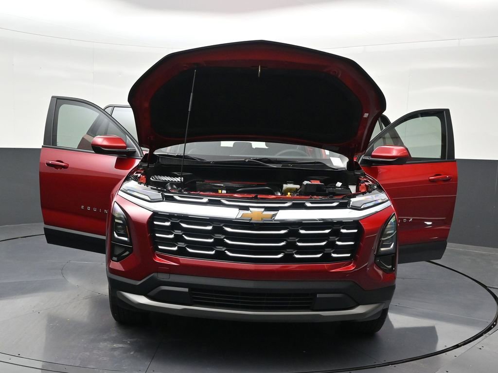 Used 2026 Chevrolet Equinox LT FWD image 39
