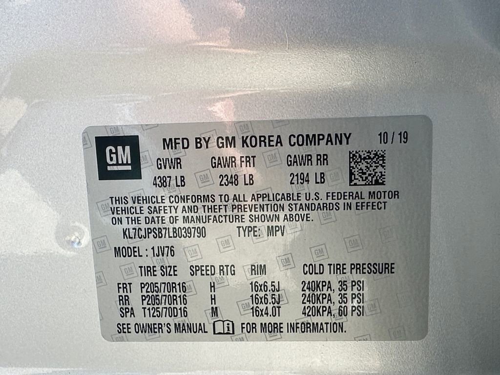 Used 2020 Chevrolet Trax LT w/ LT Convenience Package image 17