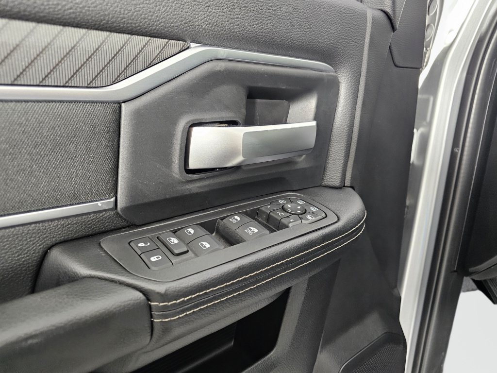 New 2026 RAM 3500 Big Horn AWD/4WD image 21