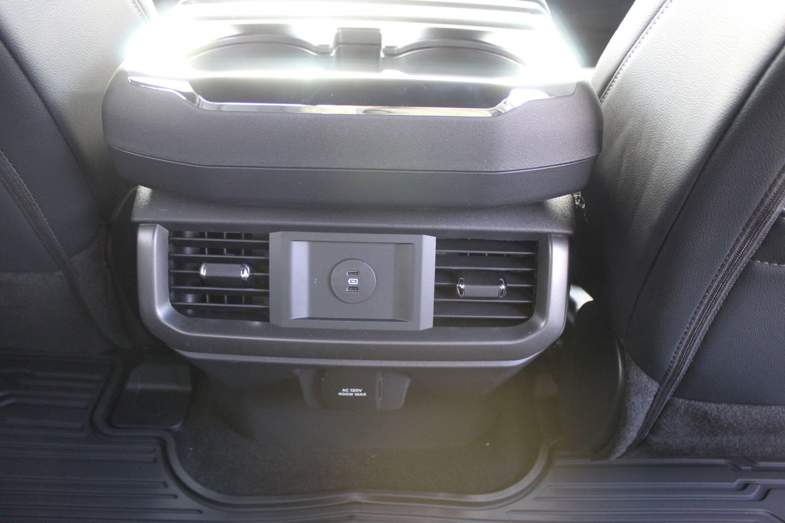 New 2025 Ford F150 Lariat w/ Equipment Group 501A Mid image 17