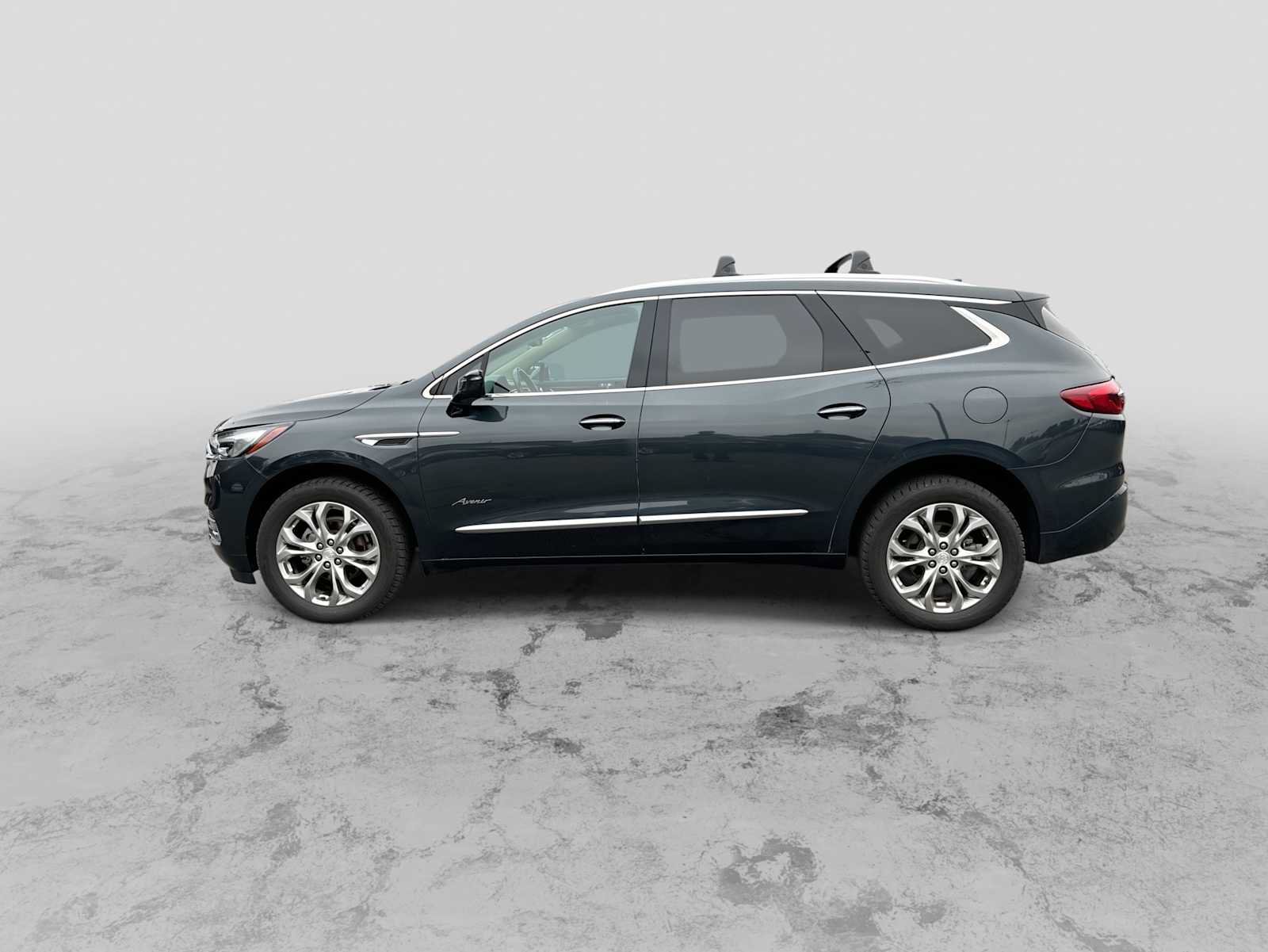 Used 2020 Buick Enclave Avenir w/ Avenir Technology Package AWD/4WD image 5