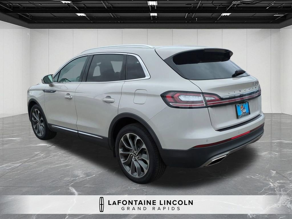 Certified 2023 Lincoln Nautilus Reserve image 3