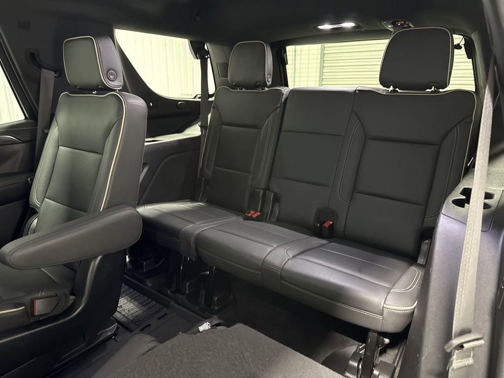Used 2023 GMC Yukon SLT w/ SLT Luxury Package AWD/4WD image 26
