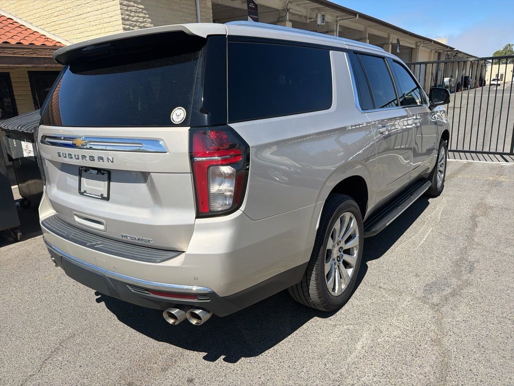 Used 2021 Chevrolet Suburban Premier image 4