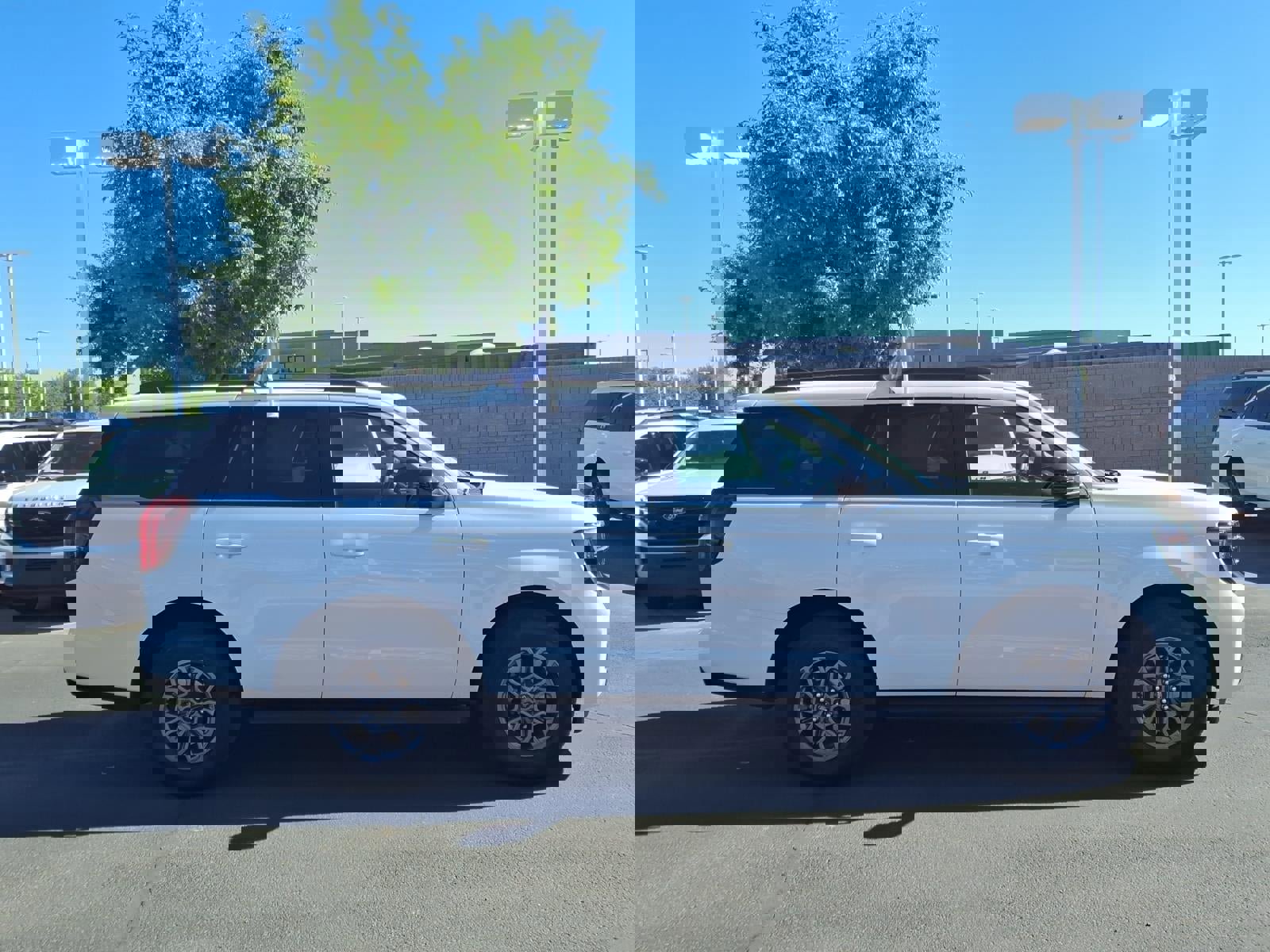 Certified 2025 Ford Expedition Active image 3