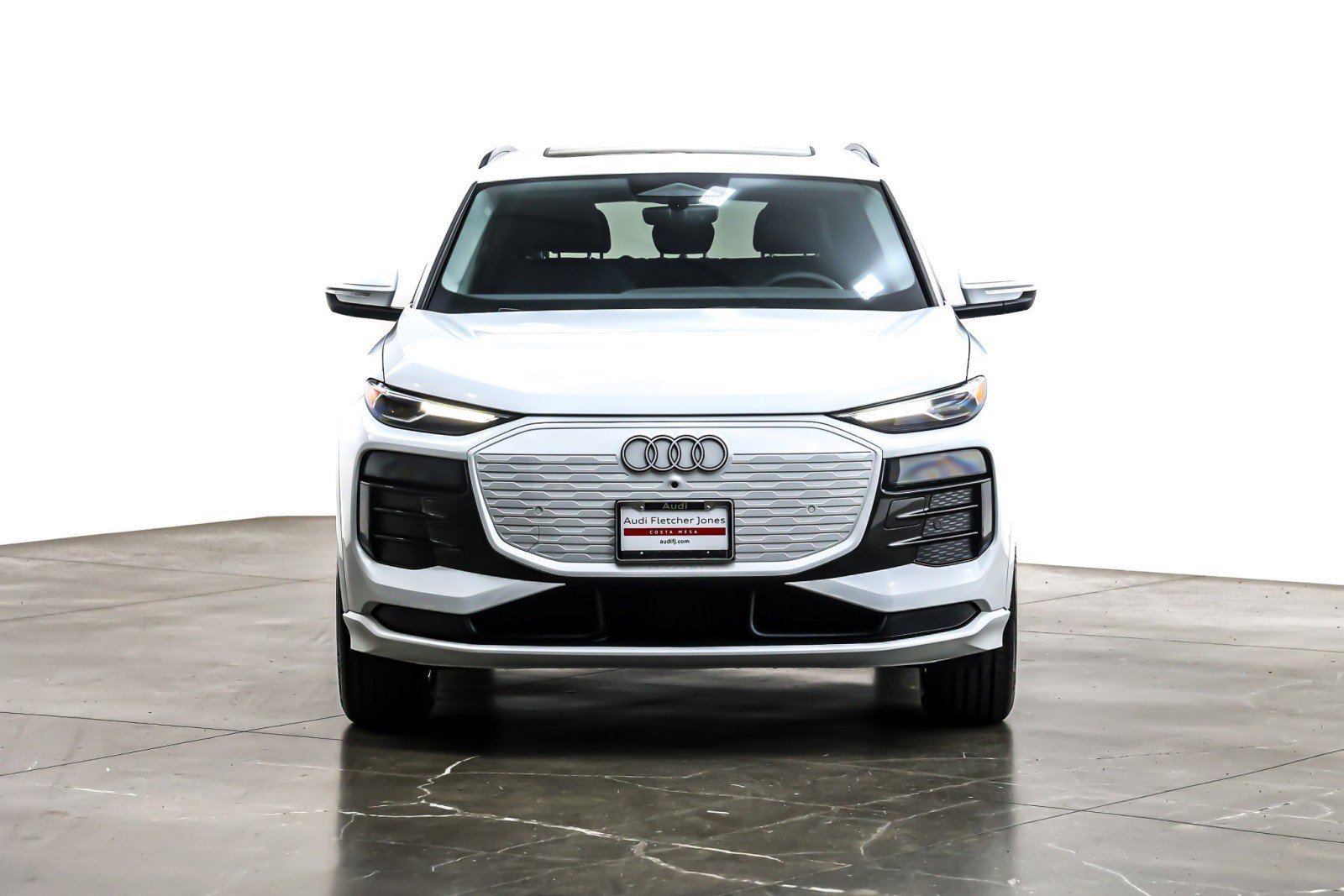 Used 2025 Audi Q6 e-tron Premium w/ Convenience Package image 4