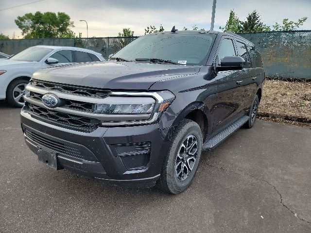 Used 2024 Ford Expedition Max XLT AWD/4WD image 4