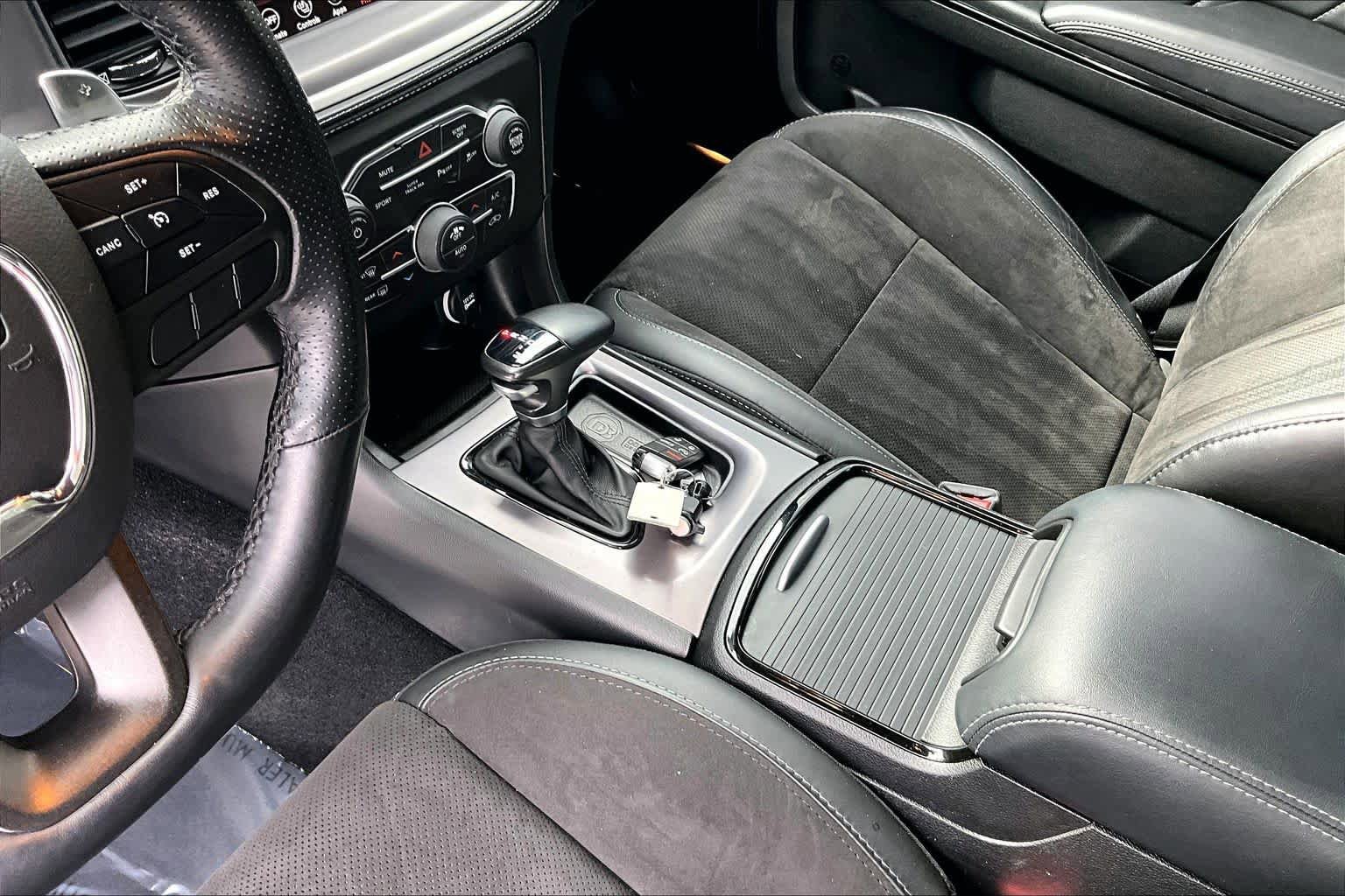 Used 2022 Dodge Charger R/T w/ Plus Group image 17