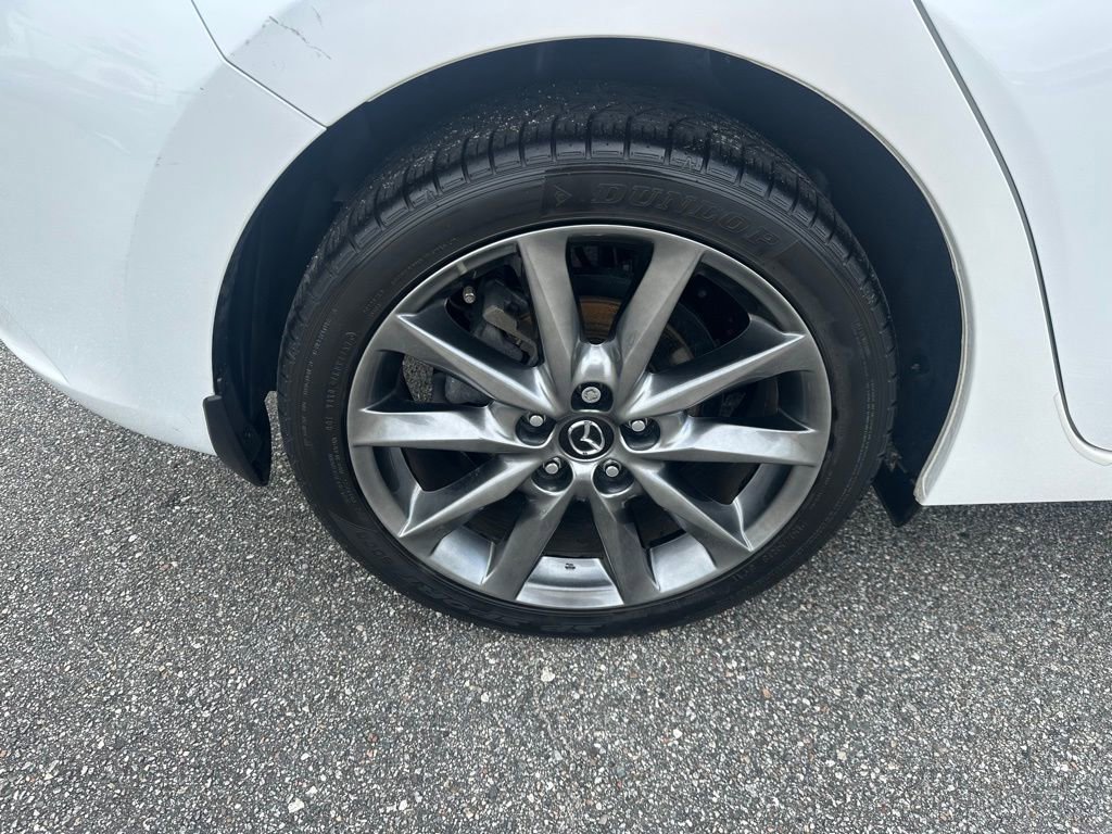 Used 2018 MAZDA MAZDA3 Grand Touring w/ Premium Equipment Package image 5