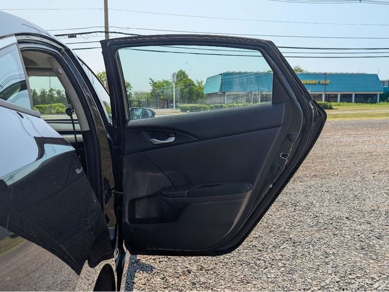 Used 2018 Honda Civic EX image 12