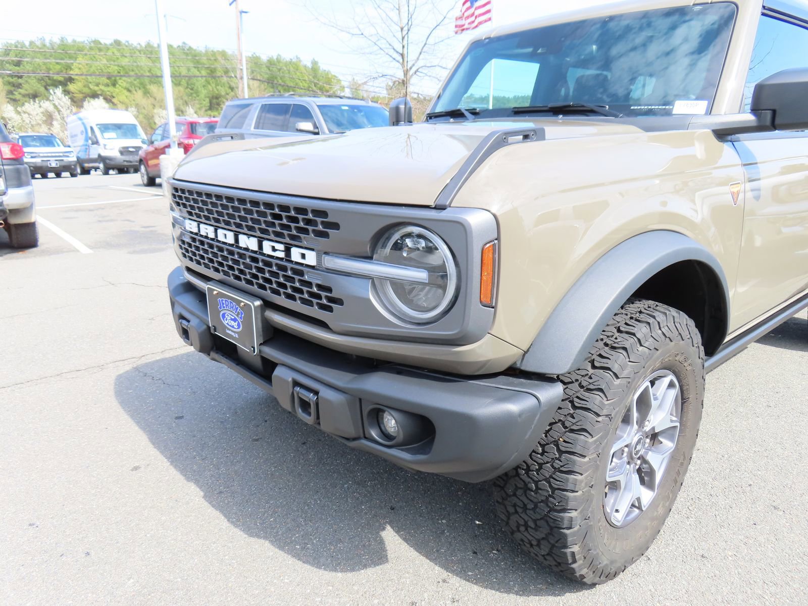 Certified 2025 Ford Bronco Badlands image 9