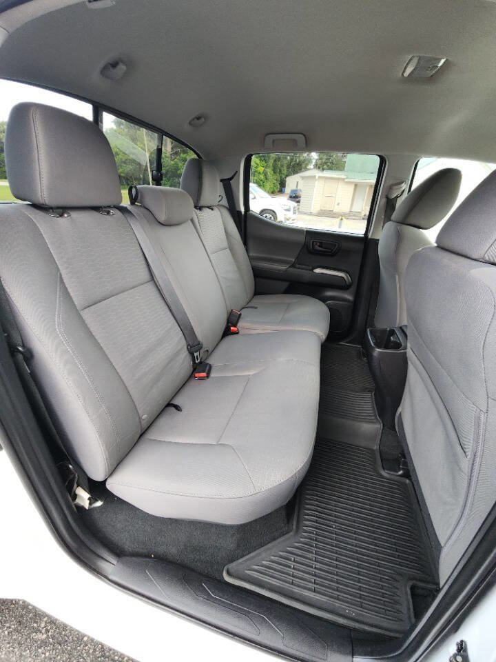 Used 2016 Toyota Tacoma SR5 image 31