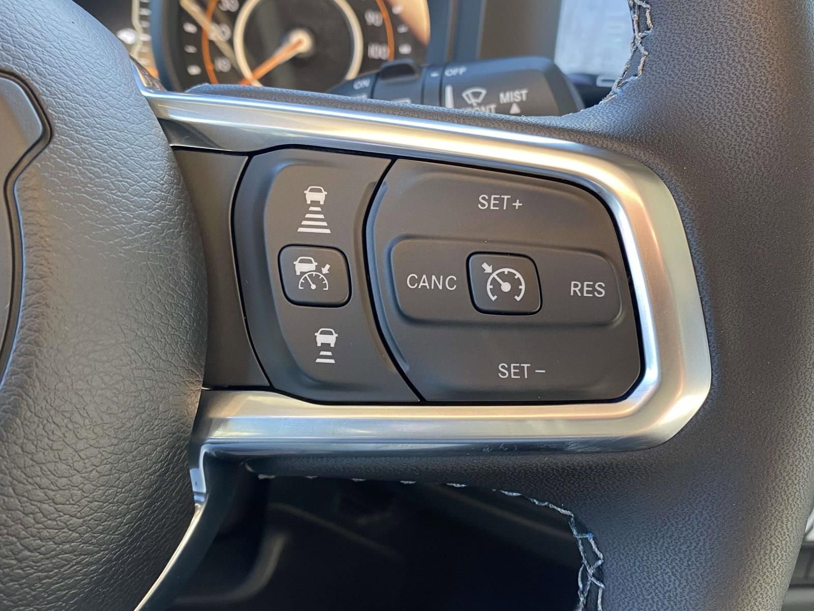 New 2026 Jeep Wrangler Unlimited Sahara AWD/4WD image 20