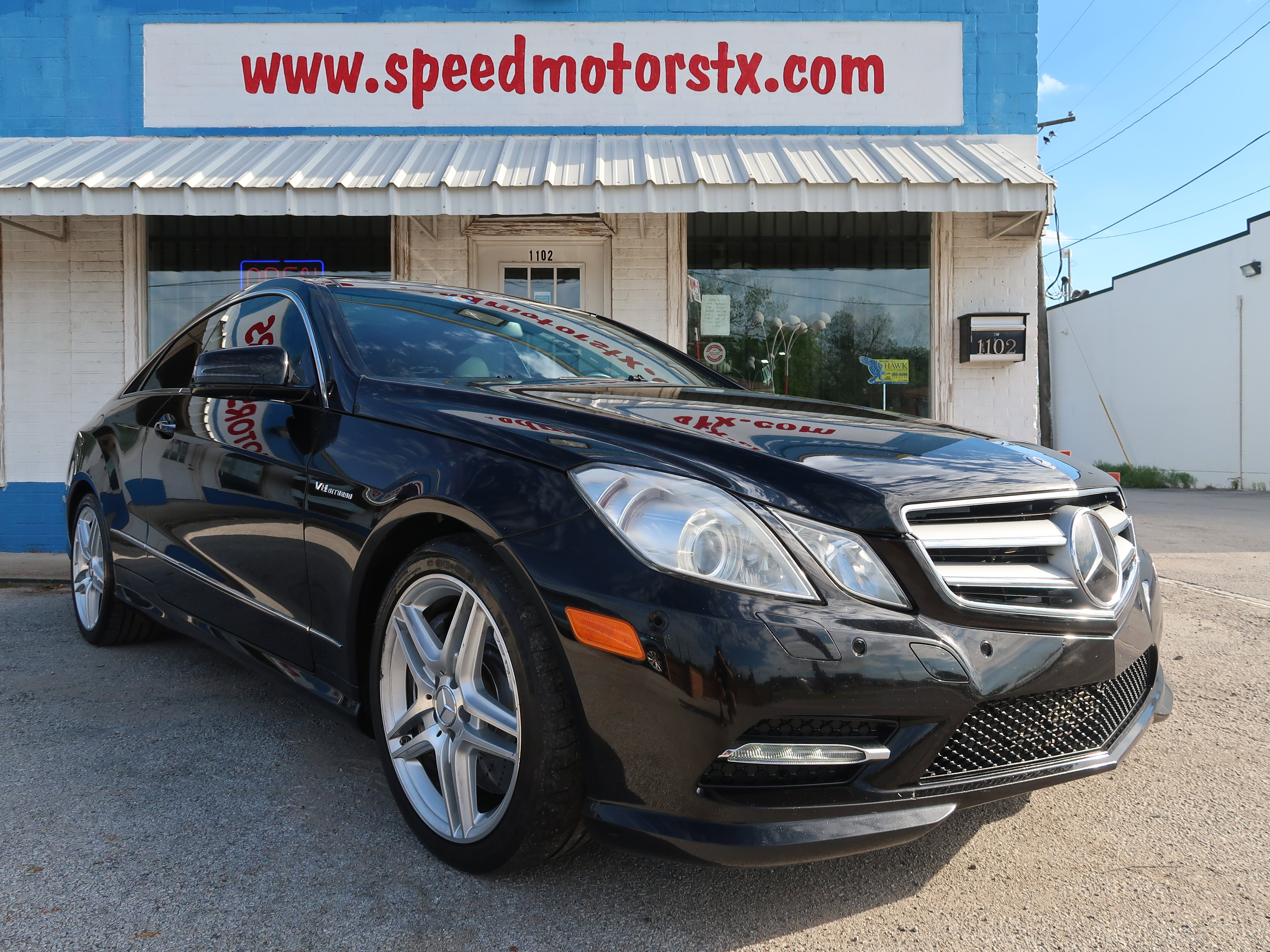 Used 2013 Mercedes-Benz E 550 Coupe w/ Premium 2 Pkg image 6
