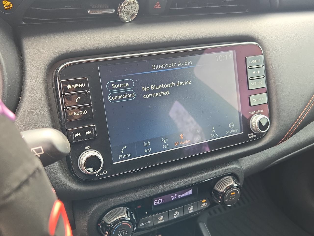 Certified 2024 Nissan Kicks SR FWD image 12
