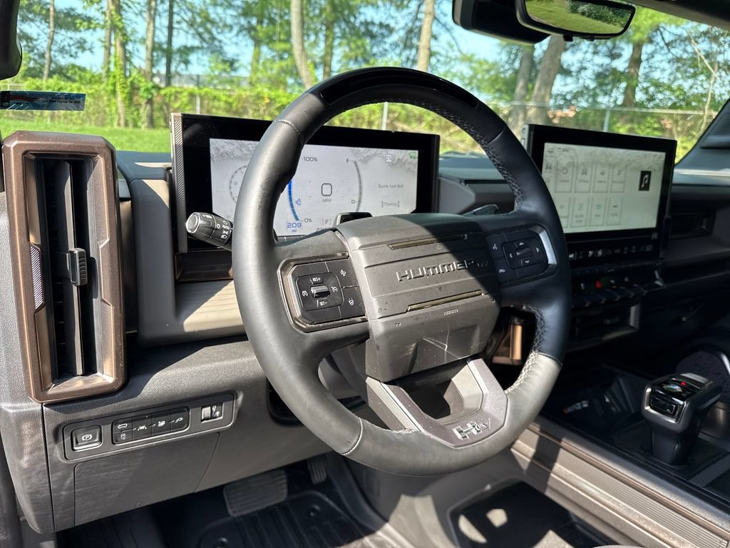 Used 2024 GMC Hummer EV 2X AWD/4WD image 14