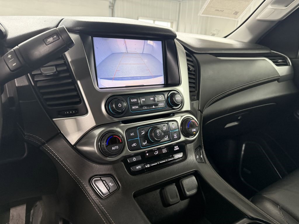 Used 2018 Chevrolet Suburban LT image 20
