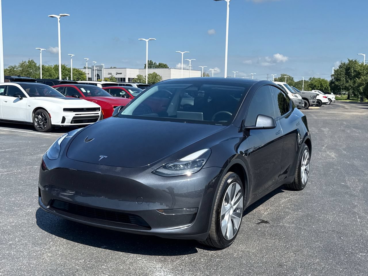 Used 2024 Tesla Model Y Long Range AWD/4WD image 7