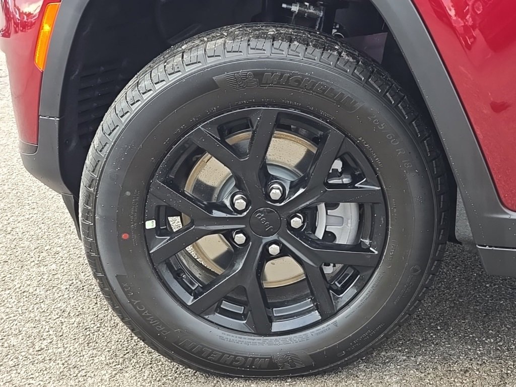 New 2025 Jeep Grand Cherokee L Altitude image 10