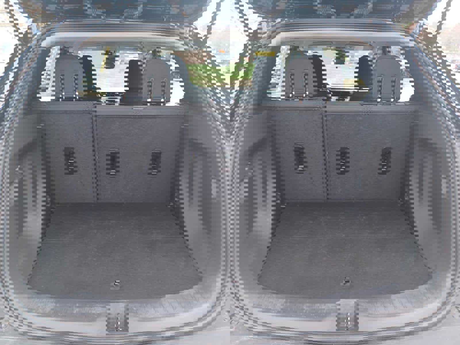 Used 2023 Chevrolet Bolt EUV LT w/ Driver Confidence Package image 16