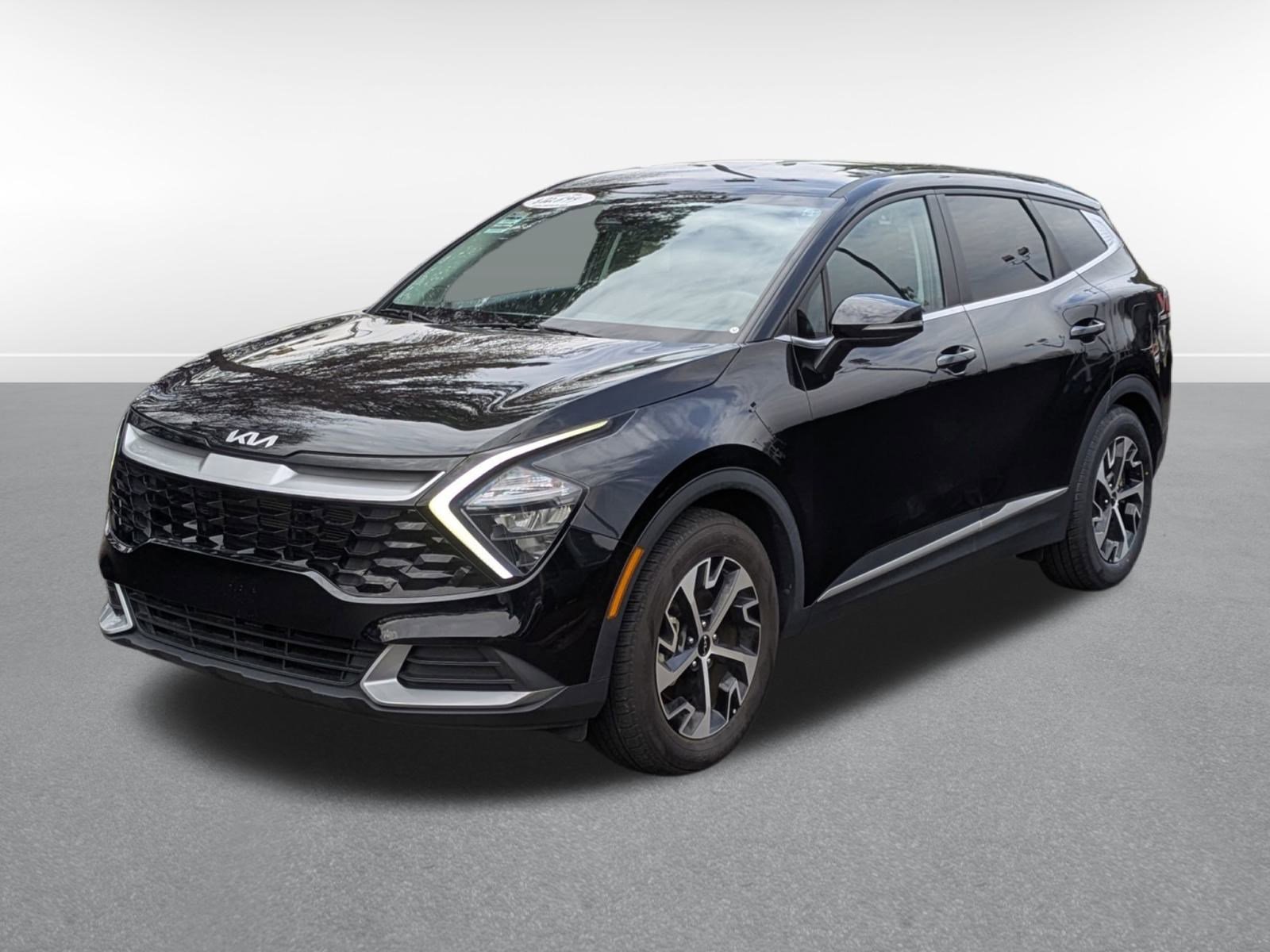 Used 2023 Kia Sportage EX image 1