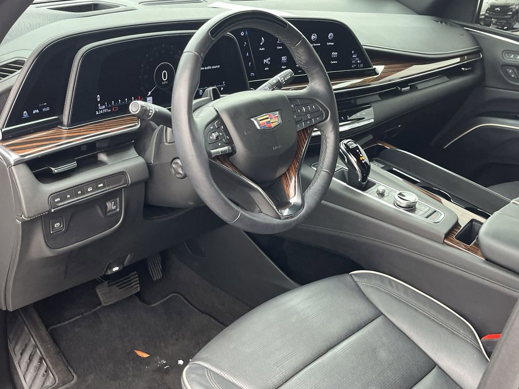 Used 2023 Cadillac Escalade ESV Premium Luxury w/ LPO, Radiant Package image 2