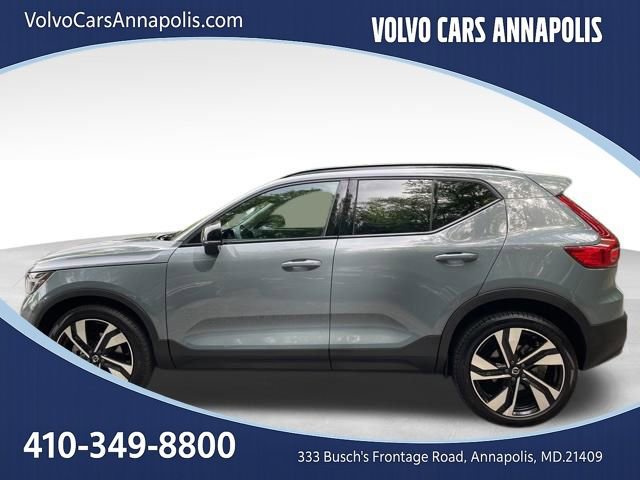 Certified 2023 Volvo XC40 B5 Plus w/ Climate Package AWD/4WD image 5