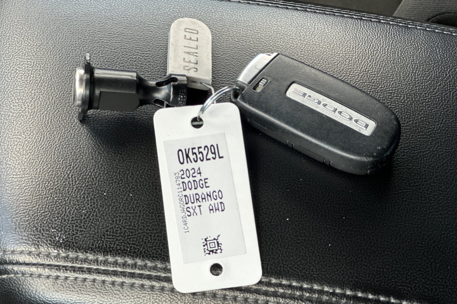 Used 2024 Dodge Durango SXT AWD/4WD image 32