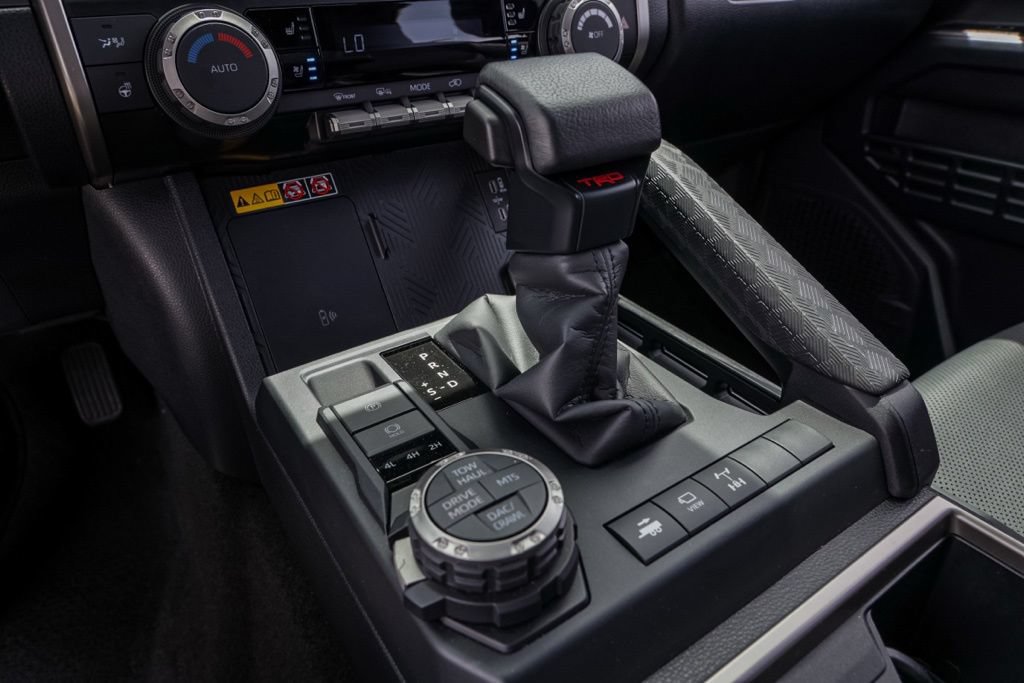 Used 2025 Toyota 4Runner TRD Off-Road Premium w/ Tow Technology Package AWD/4WD image 34