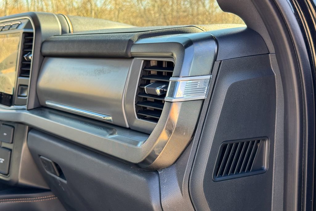 Certified 2024 Ford F250 Platinum w/ FX4 Off-Road Package AWD/4WD image 18