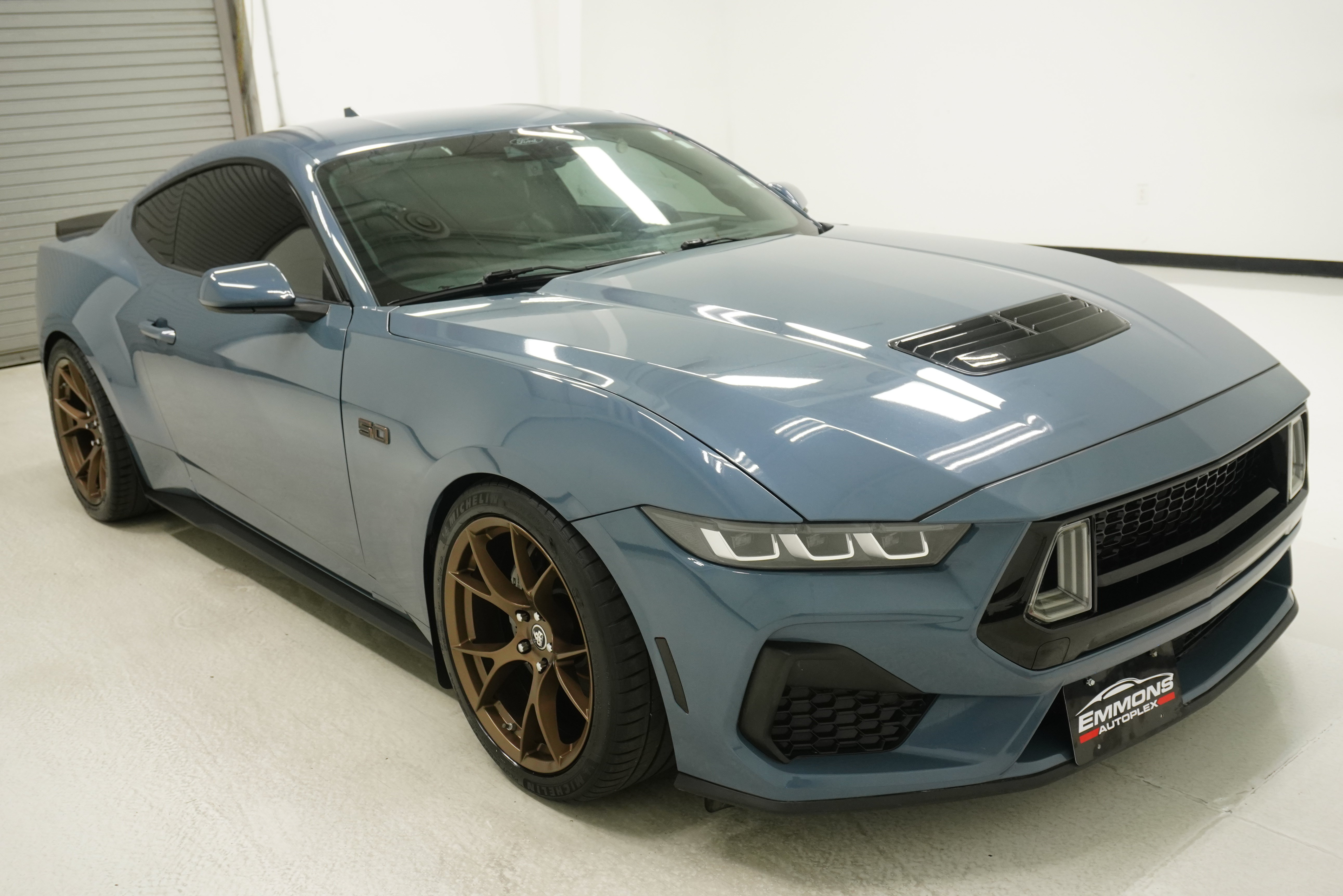 Used 2024 Ford Mustang GT RWD image 3