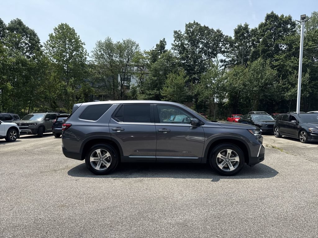 Certified 2025 Honda Pilot EX-L image 8